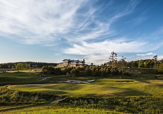 Hills Golf & Sports Club